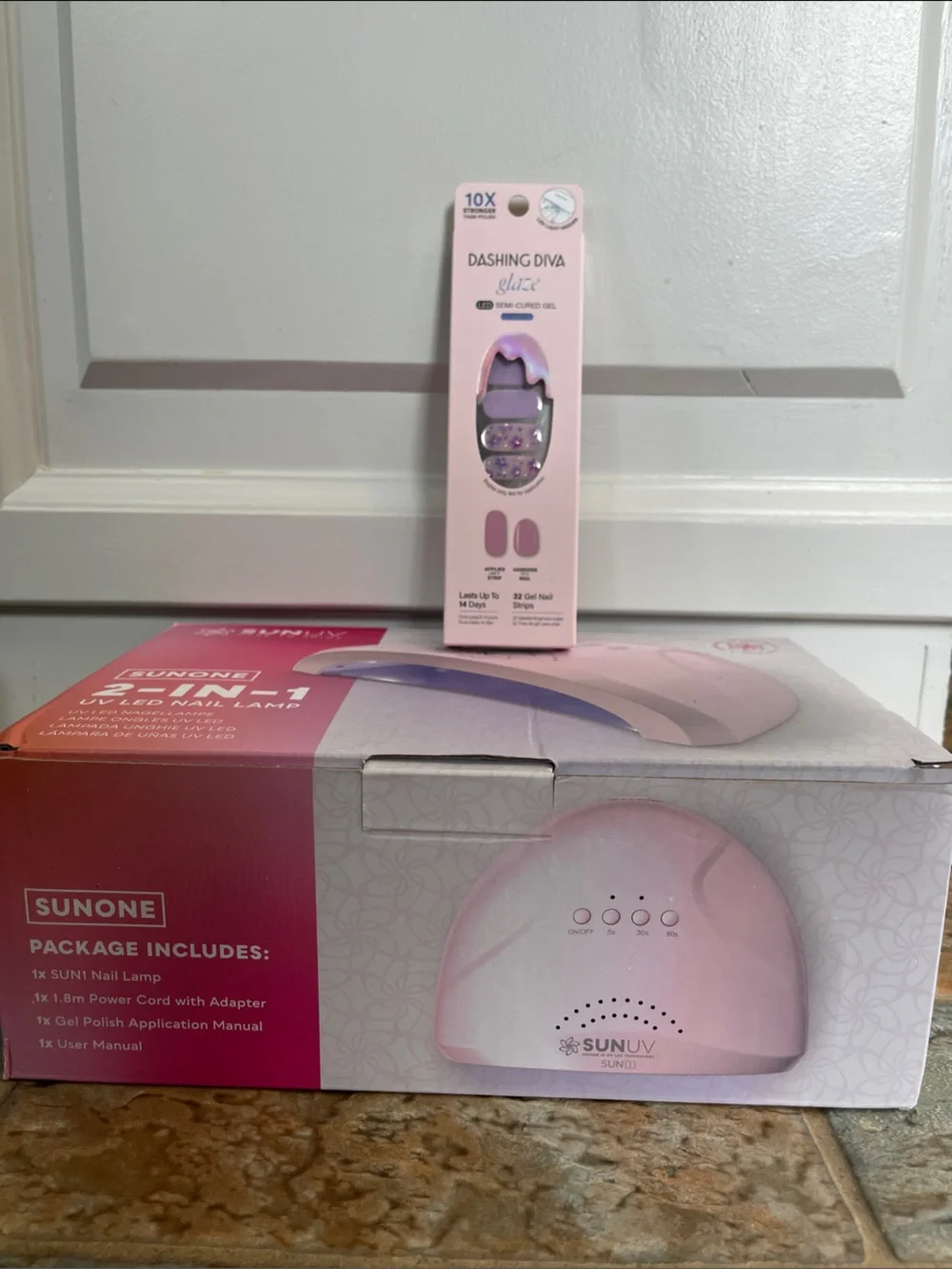 SUNONE Pink LED Nail Lamp with Dashing Diva Nail Kit